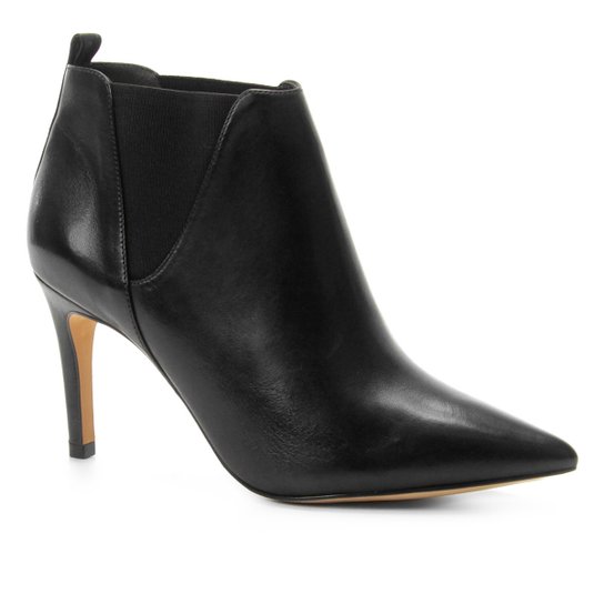 Bota Chelsea Shoestock Couro Salto Fino Feminina - Preto