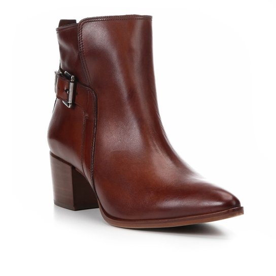 Bota Couro Cano Curto Shoestock Bico Fino Fivela Feminina - Marrom