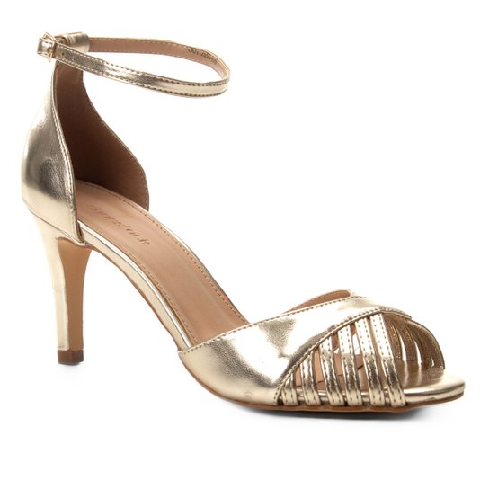 Sandália Shoestock Metalizada Salto Fino Feminina - Dourado