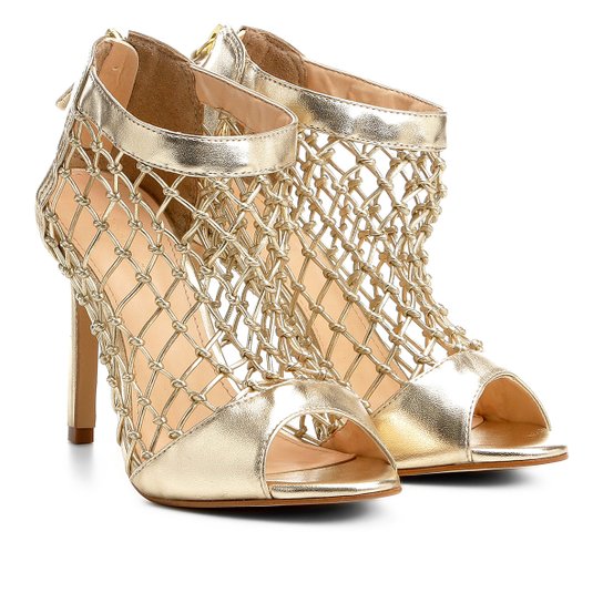 Sandália Shoestock Salto Fino Macramê Feminina - Dourado