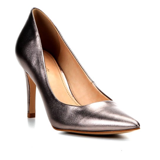 Scarpin Couro Shoestock Salto Alto Metalizado - Chumbo