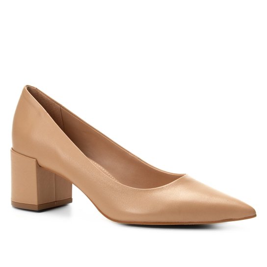 Scarpin Couro Shoestock Salto Médio Basic - Bege