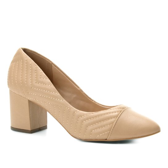 Scarpin Couro Shoestock Salto Médio Matelassê - Bege