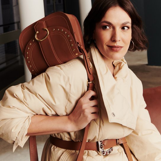 Bolsa Couro Shoestock Bia Perotti Crossbody Tachas Feminina