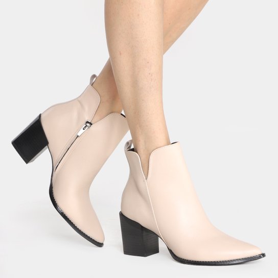 Bota Cano Curto Shoestock Couro Western Feminina