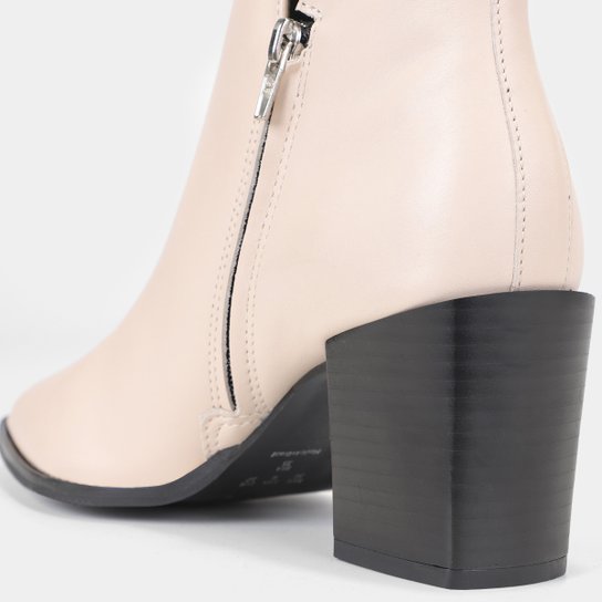 Bota Cano Curto Shoestock Couro Western Feminina