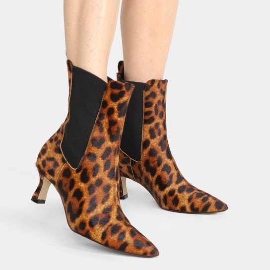 Bota Chelsea Shoestock Pelo Onça Feminina