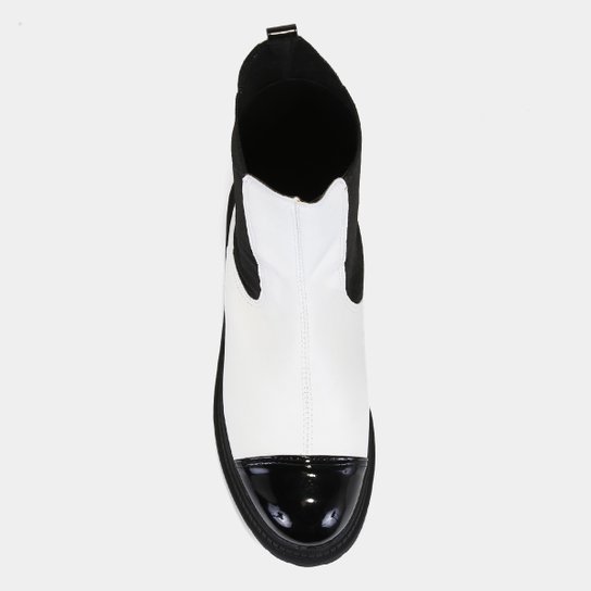 Bota Chelsea Shoestock Tratorada Cano Médio Feminina