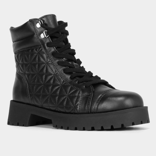 Bota Shoestock Couro Coturno Matelassê Tratorado Feminina