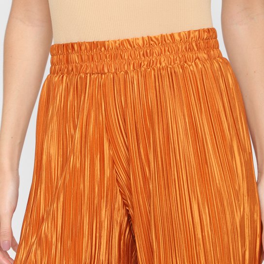 Calça Flare Farm Plissada Feminina