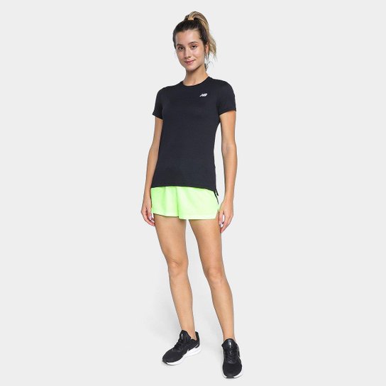 Camiseta New Balance Sport Essentials Feminina