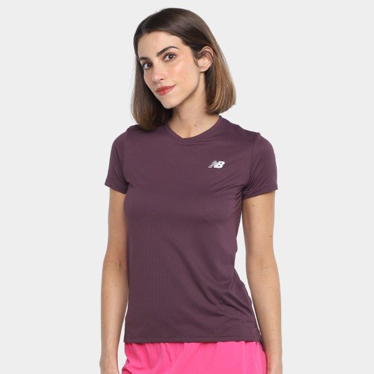 Camiseta New Balance Sport Essentials Feminina