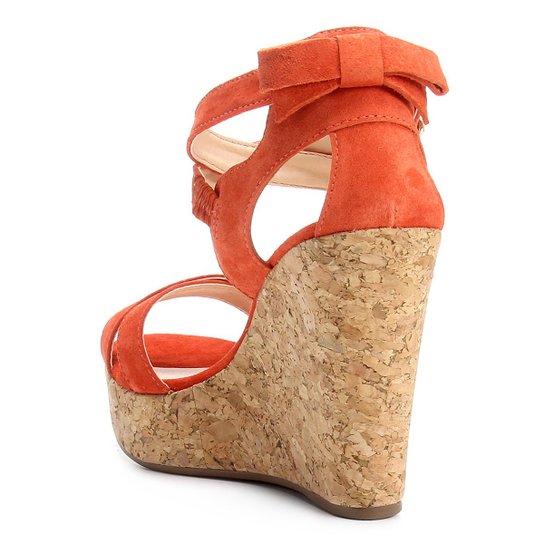 Sandália Plataforma Couro Shoestock Laço Feminina