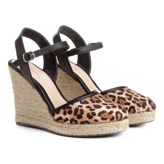 Sandália Plataforma Shoestock Fechada Feminina