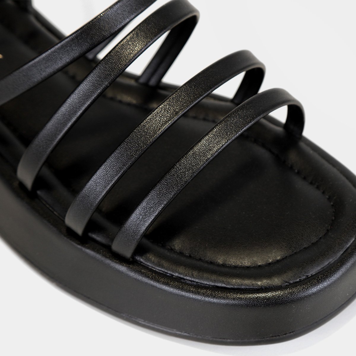 Sandália Shoestock Flatform Monocolor Tiras Feminina Shoestock