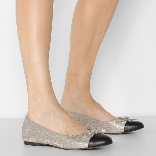 Sapatilha Shoestock Laço Bico Redondo Feminina