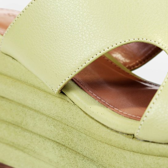 Tamanco Shoestock Recortes Monocolor Anabela Alta